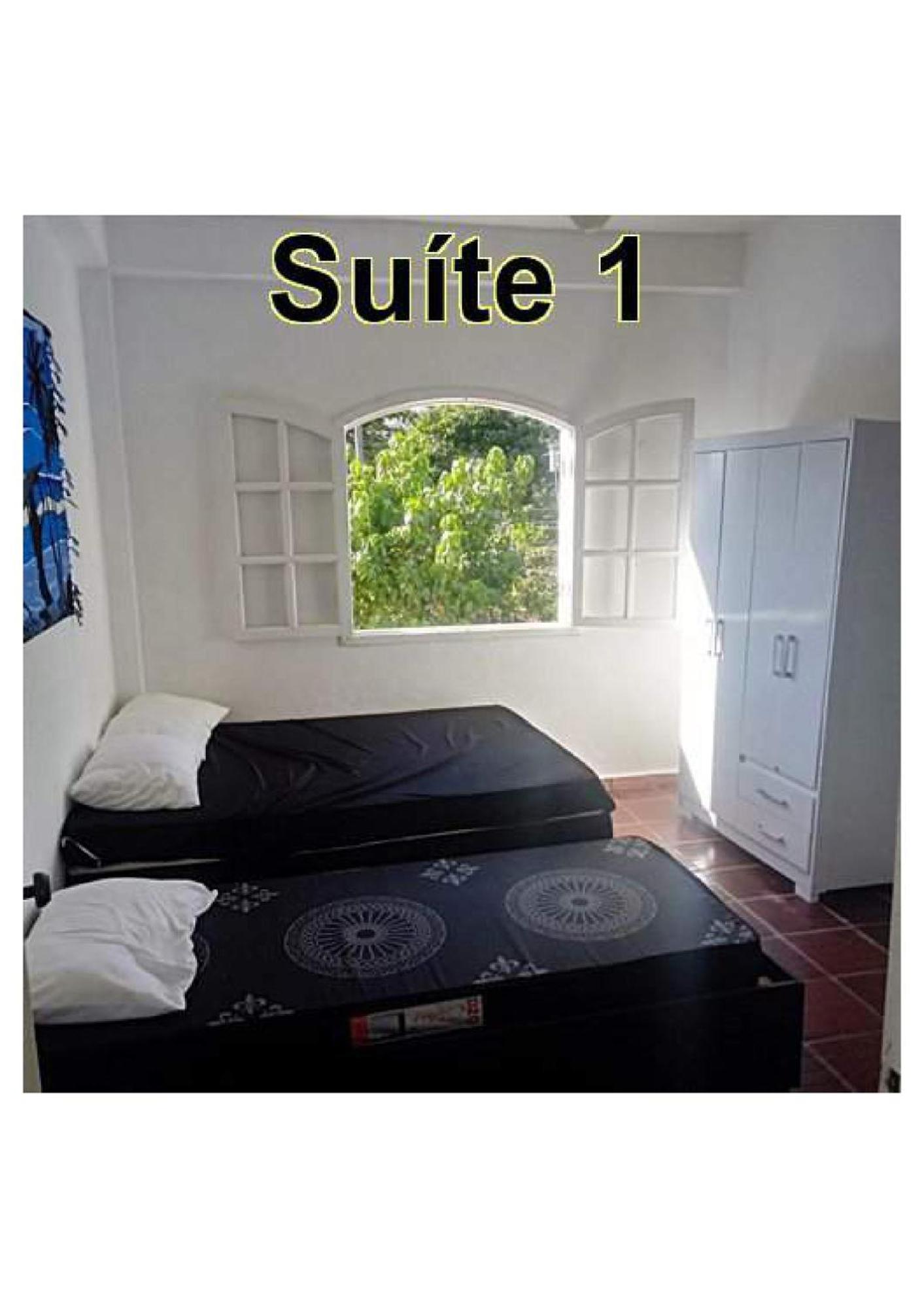 Suites Praia Dos Anjos アハイアウ・ド・カボ エクステリア 写真